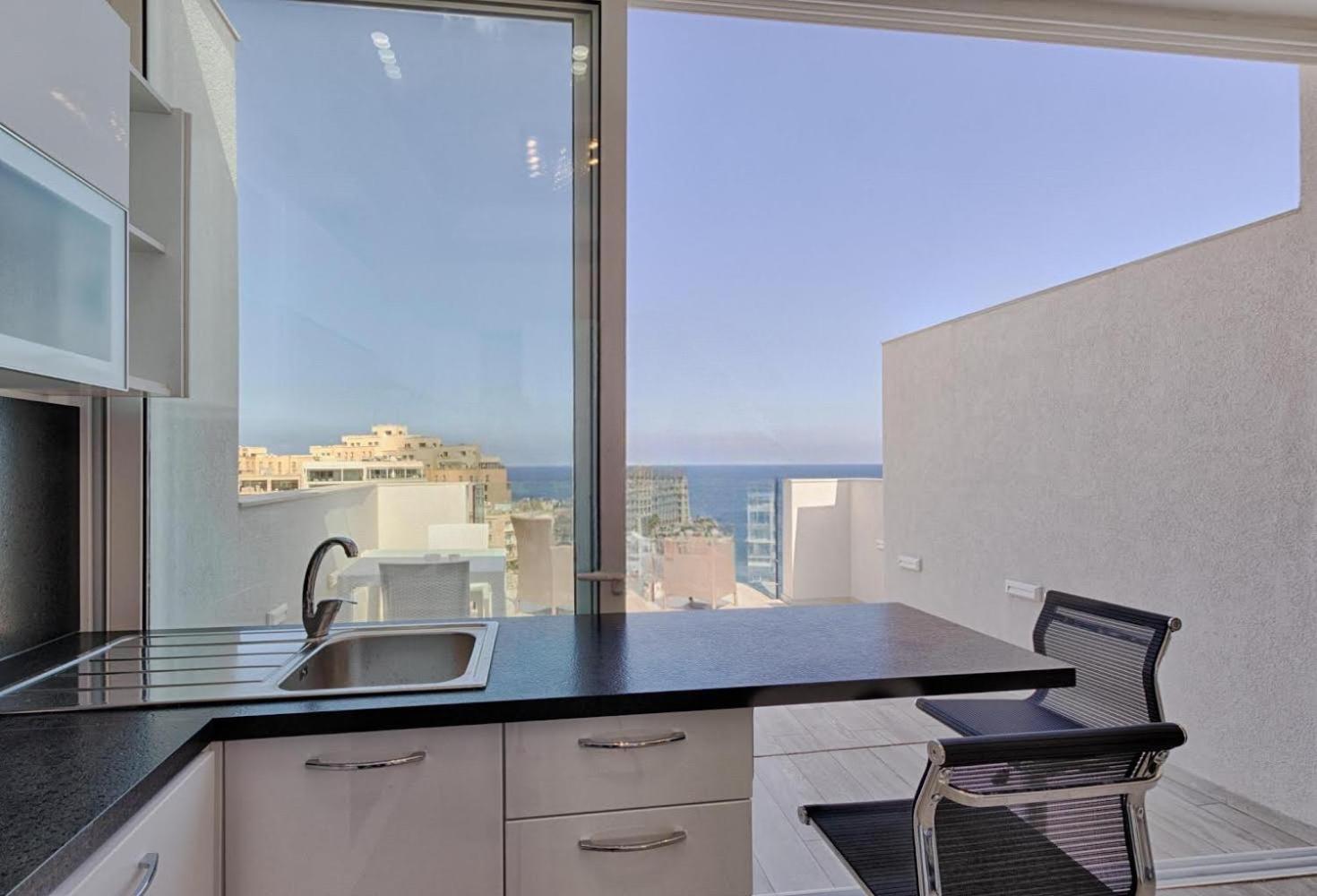 Appartement The Penthouse à San Ġiljan Extérieur photo